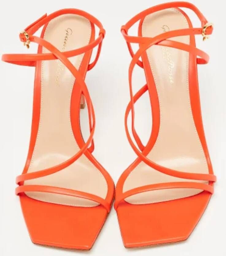Gianvito Rossi Pre-owned Leather sandals Red Dames