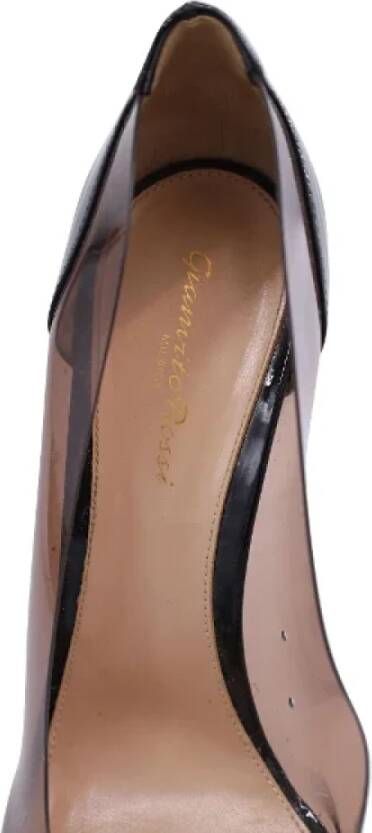 Gianvito Rossi Pre-owned Plastic heels Black Dames
