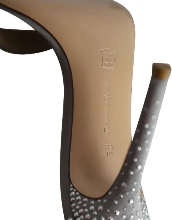 Gianvito Rossi Pre-owned Satin sandals Gray Dames