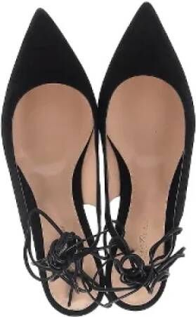 Gianvito Rossi Pre-owned Suede flats Black Dames