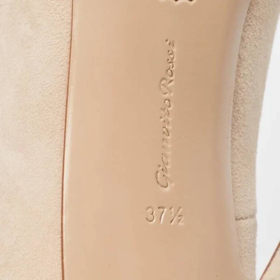 Gianvito Rossi Pre-owned Suede heels Beige Dames
