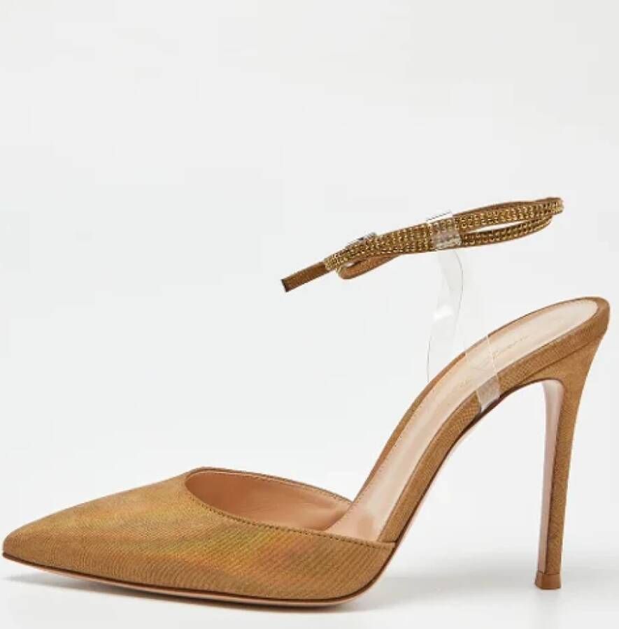 Gianvito Rossi Pre-owned Suede heels Brown Dames