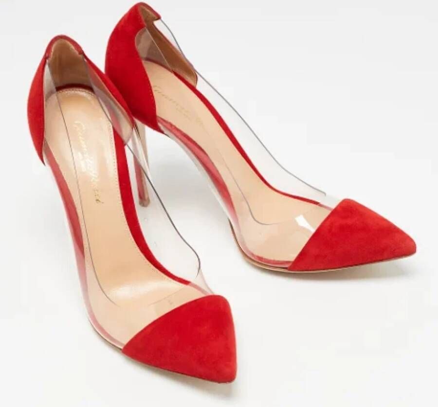 Gianvito Rossi Pre-owned Suede heels Red Dames