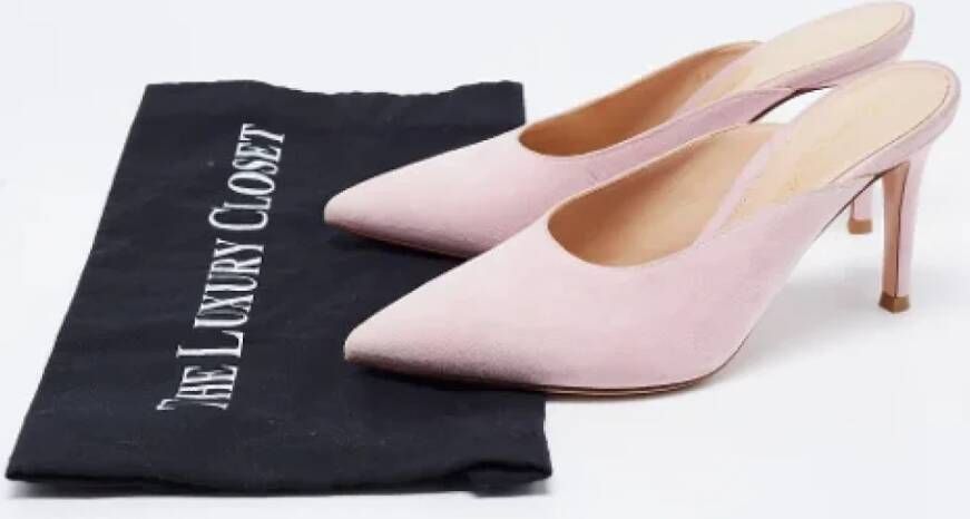 Gianvito Rossi Pre-owned Suede mules Pink Dames