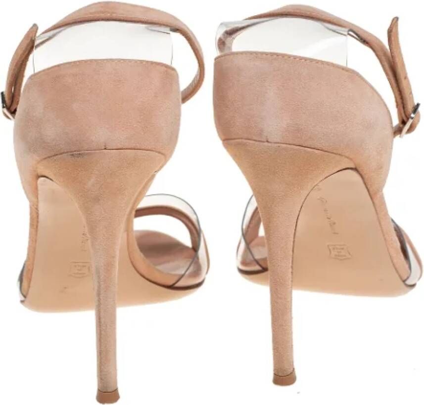 Gianvito Rossi Pre-owned Suede sandals Beige Dames