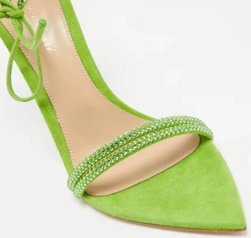 Gianvito Rossi Pre-owned Suede sandals Green Dames