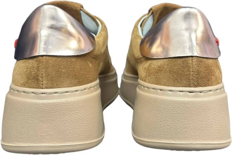Gio+ Bruine Suède Sneakers met Bronzen Details Brown Dames