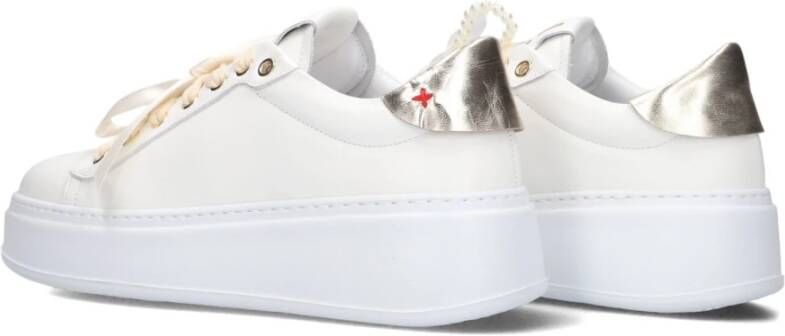 Gio+ Low-Top Sneakers