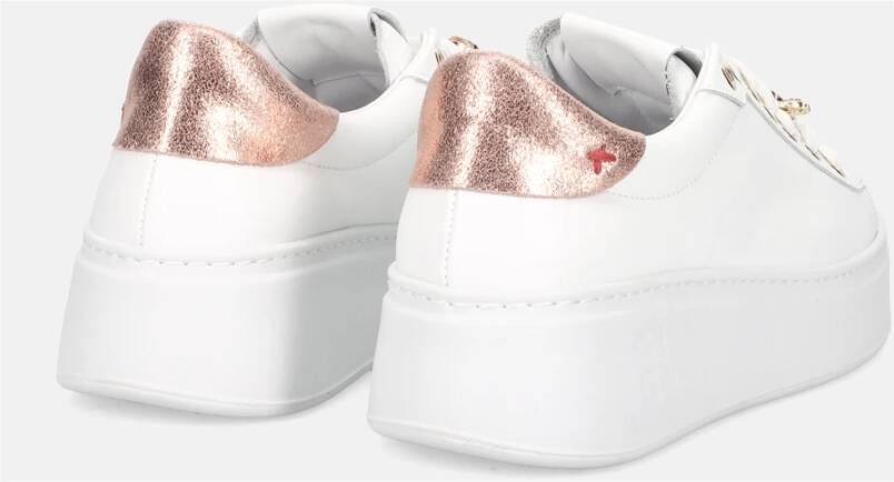 Gio+ Witte sneakers van kalfsleer met gelamineerde hak White Dames