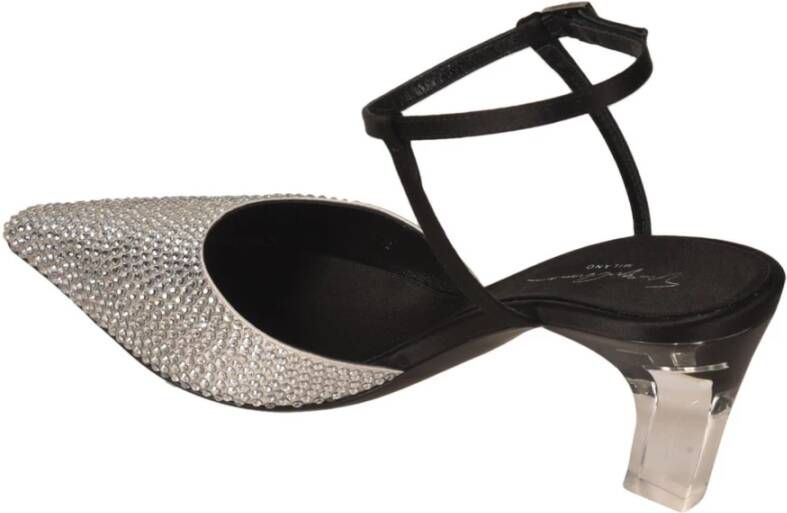 Giorgio Armani Pumps Zwart Dames