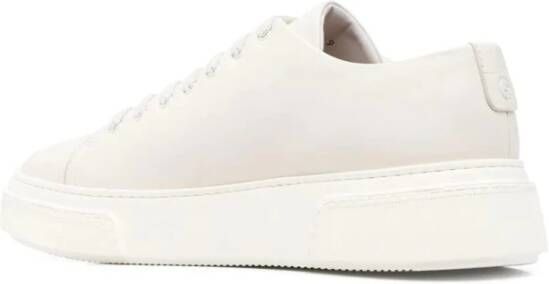 Giorgio Armani Witte Elegante Gesloten Platte Sneakers White Heren