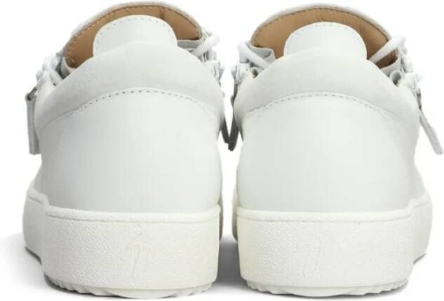 Giuseppe Zanotti Lichtgrijze suède sneakers
