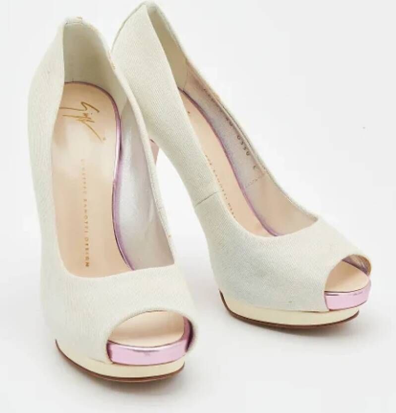 Giuseppe Zanotti Pre-owned Canvas heels White Dames