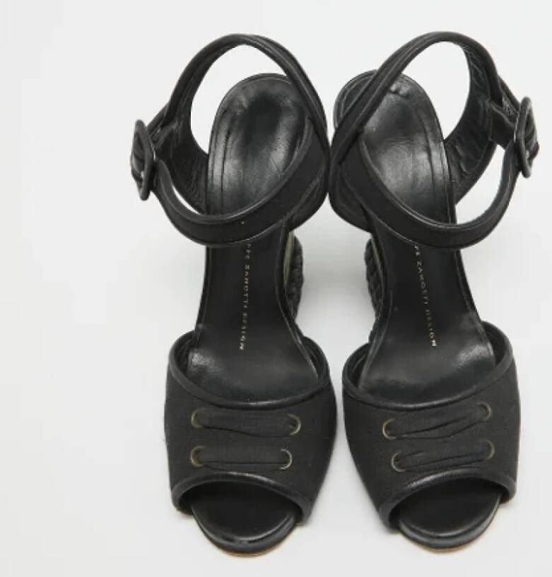 Giuseppe Zanotti Pre-owned Canvas sandals Black Dames