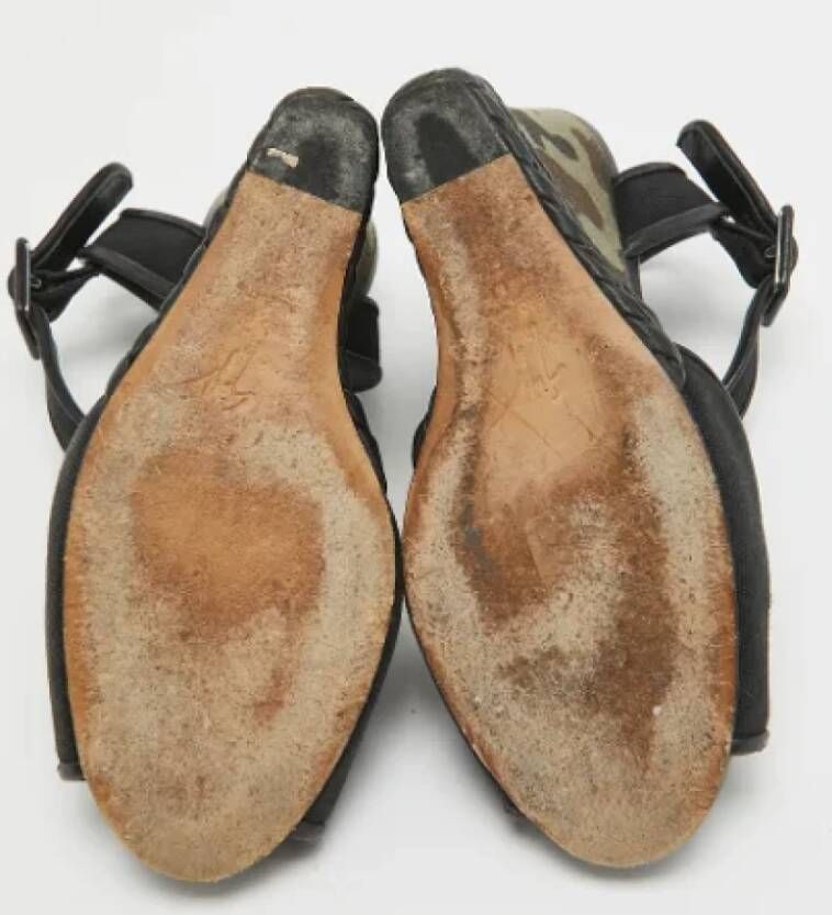 Giuseppe Zanotti Pre-owned Canvas sandals Black Dames