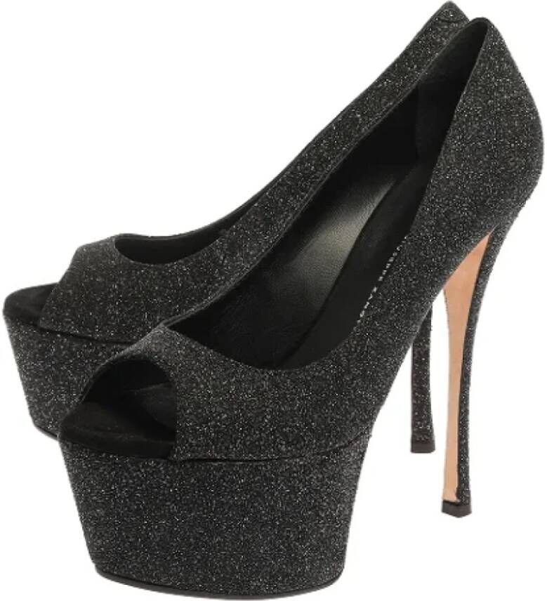 Giuseppe Zanotti Pre-owned Fabric heels Black Dames