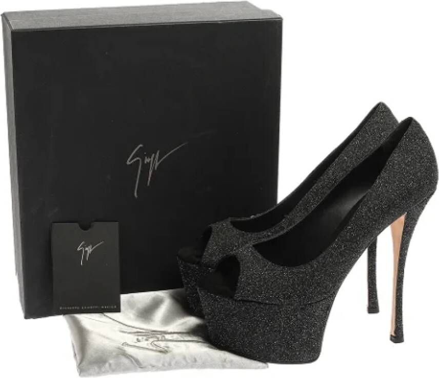 Giuseppe Zanotti Pre-owned Fabric heels Black Dames