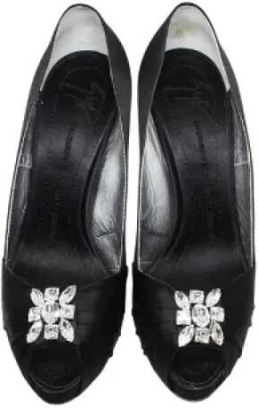 Giuseppe Zanotti Pre-owned Fabric heels Black Dames