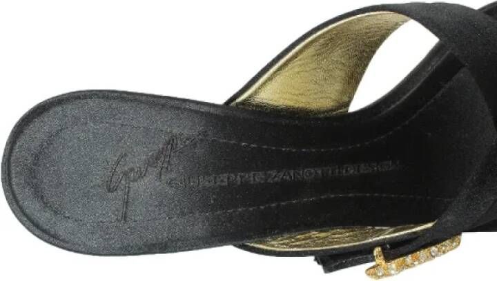 Giuseppe Zanotti Pre-owned Fabric sandals Black Dames