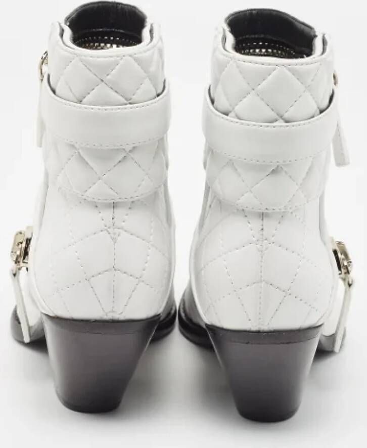 Giuseppe Zanotti Pre-owned Leather boots White Dames