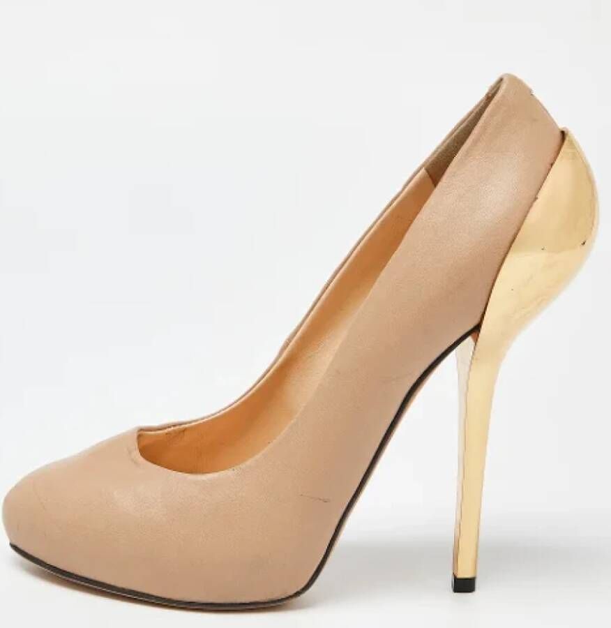 Giuseppe Zanotti Pre-owned Leather heels Beige Dames