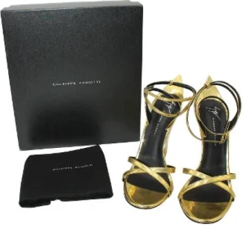 Giuseppe Zanotti Pre-owned Leather heels Green Dames