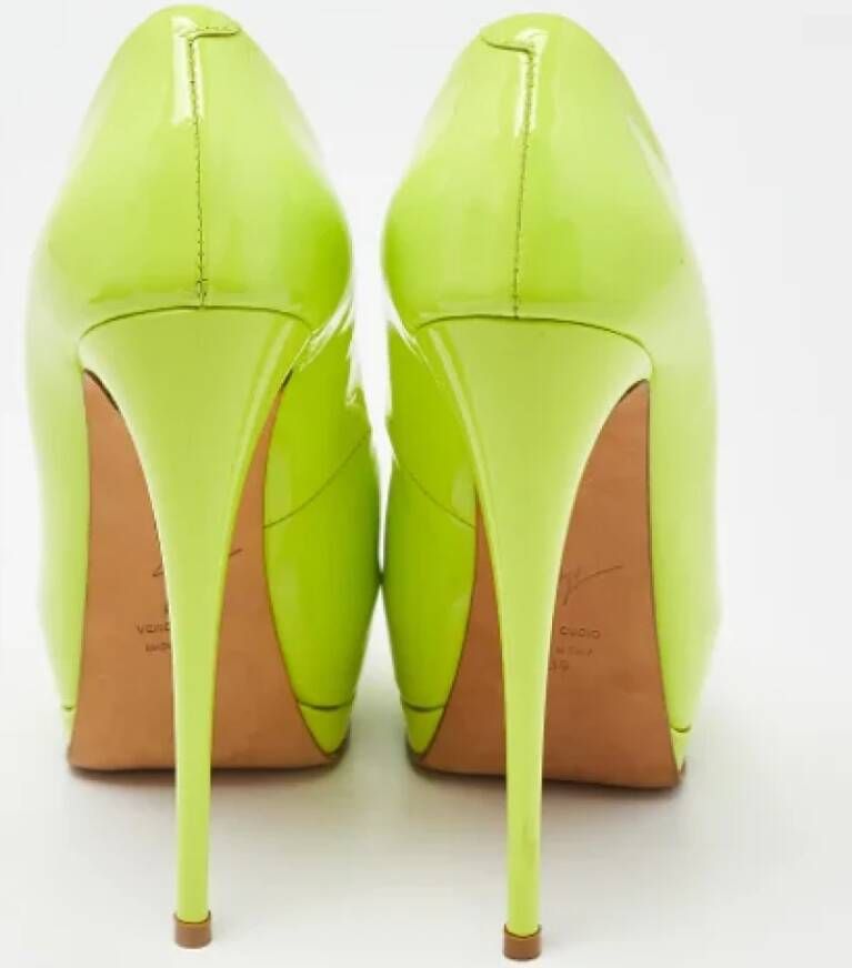 Giuseppe Zanotti Pre-owned Leather heels Green Dames