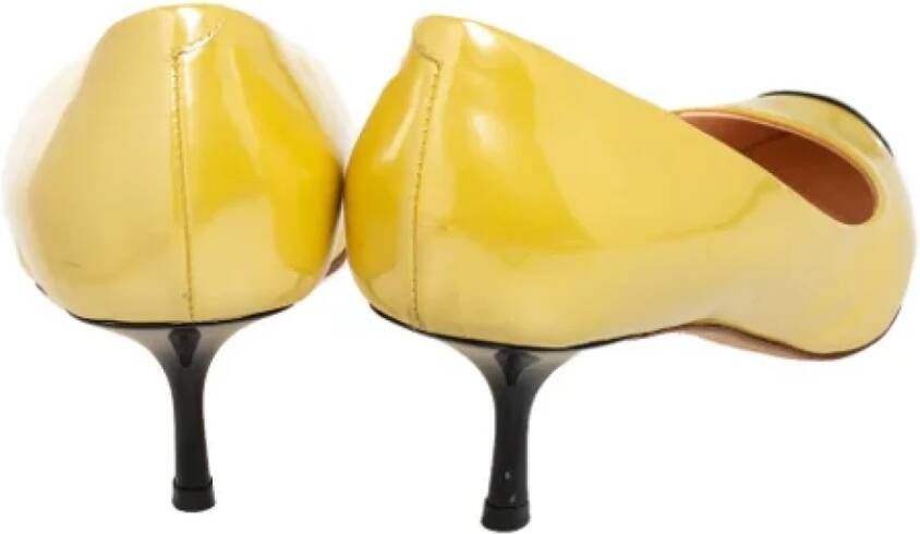 Giuseppe Zanotti Pre-owned Leather heels Yellow Dames