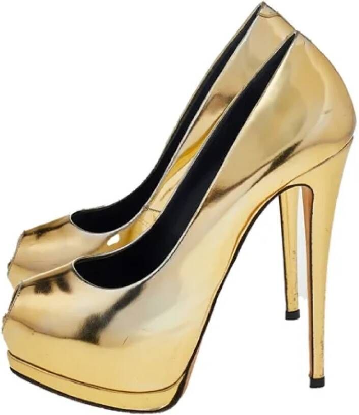 Giuseppe Zanotti Pre-owned Leather heels Yellow Dames