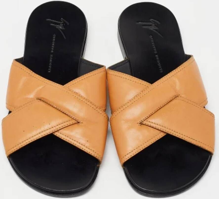 Giuseppe Zanotti Pre-owned Leather sandals Beige Dames