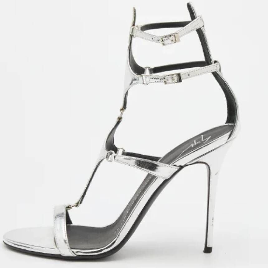 Giuseppe Zanotti Pre-owned Leather sandals Gray Dames