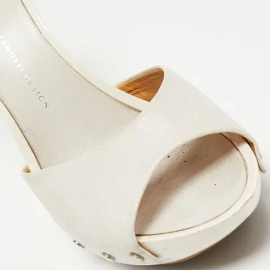 Giuseppe Zanotti Pre-owned Leather sandals White Dames