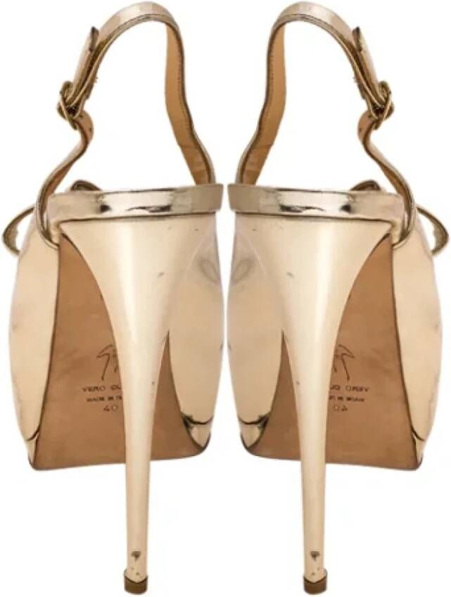 Giuseppe Zanotti Pre-owned Leather sandals Yellow Dames