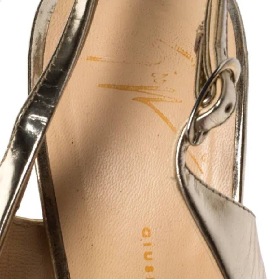 Giuseppe Zanotti Pre-owned Leather sandals Yellow Dames