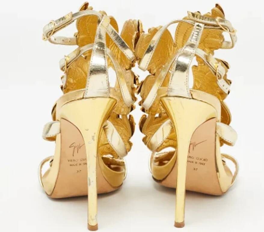 Giuseppe Zanotti Pre-owned Leather sandals Yellow Dames