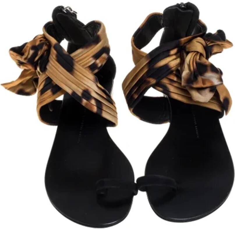 Giuseppe Zanotti Pre-owned Satin sandals Brown Dames