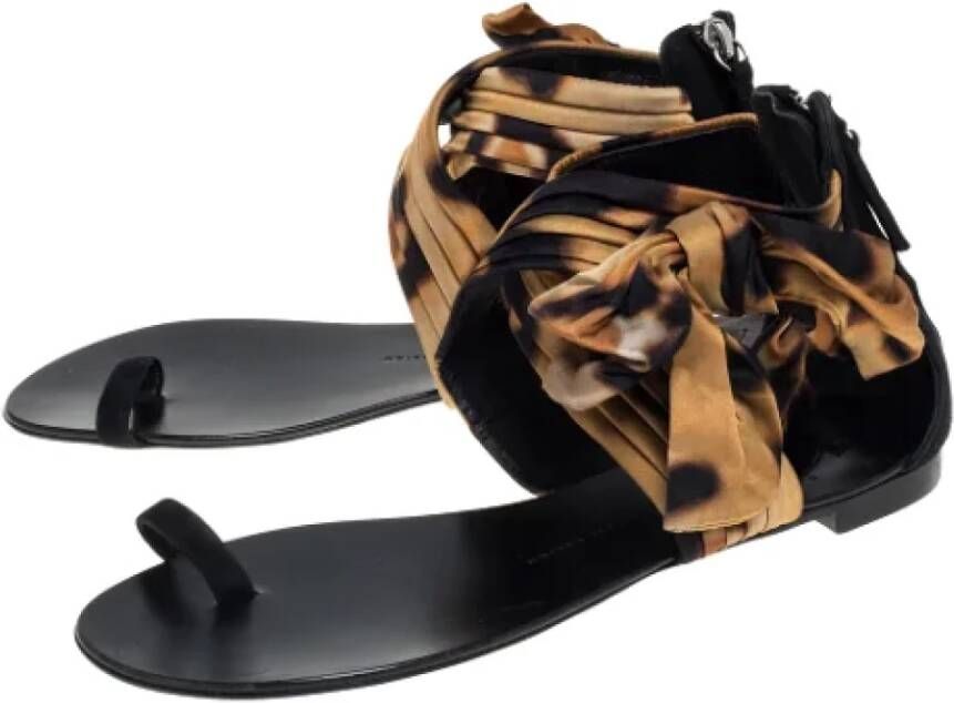 Giuseppe Zanotti Pre-owned Satin sandals Brown Dames