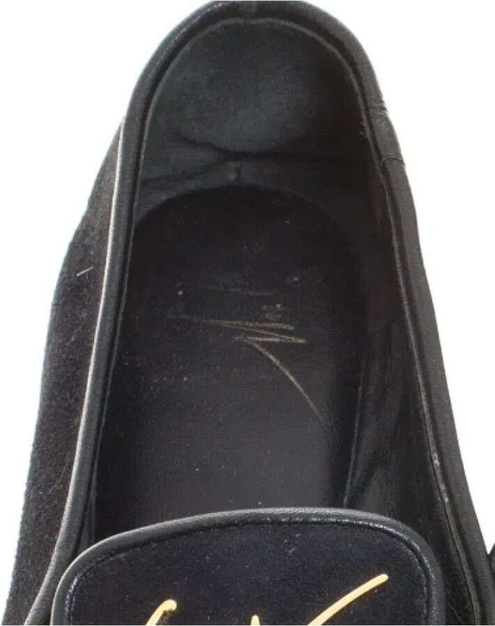 Giuseppe Zanotti Pre-owned Suede flats Black Dames