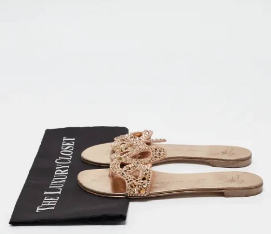 Giuseppe Zanotti Pre-owned Suede flats Pink Dames