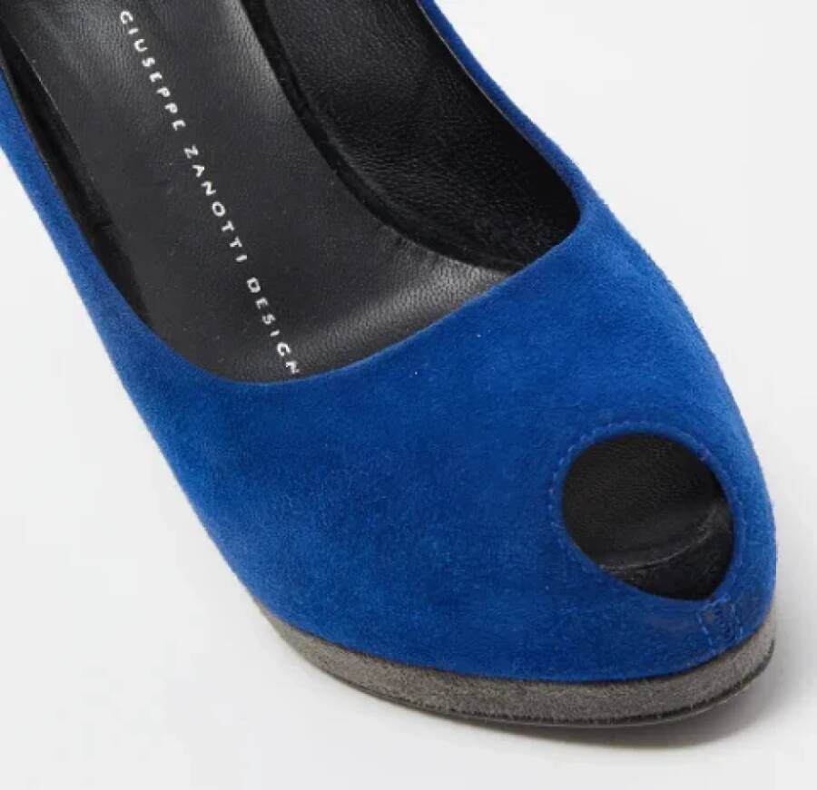 Giuseppe Zanotti Pre-owned Suede heels Blue Dames