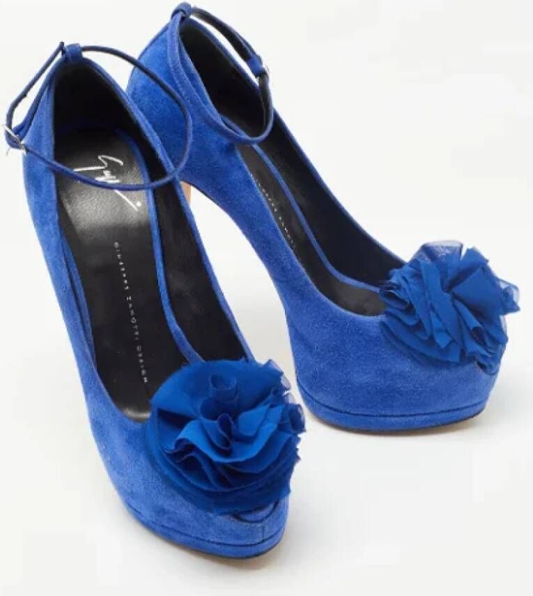 Giuseppe Zanotti Pre-owned Suede heels Blue Dames