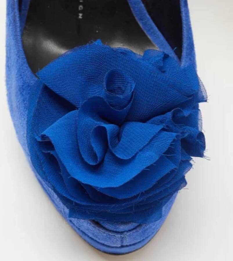 Giuseppe Zanotti Pre-owned Suede heels Blue Dames