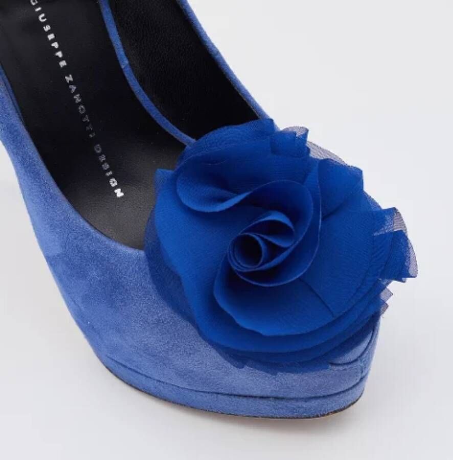 Giuseppe Zanotti Pre-owned Suede heels Blue Dames