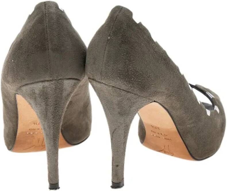 Giuseppe Zanotti Pre-owned Suede heels Gray Dames