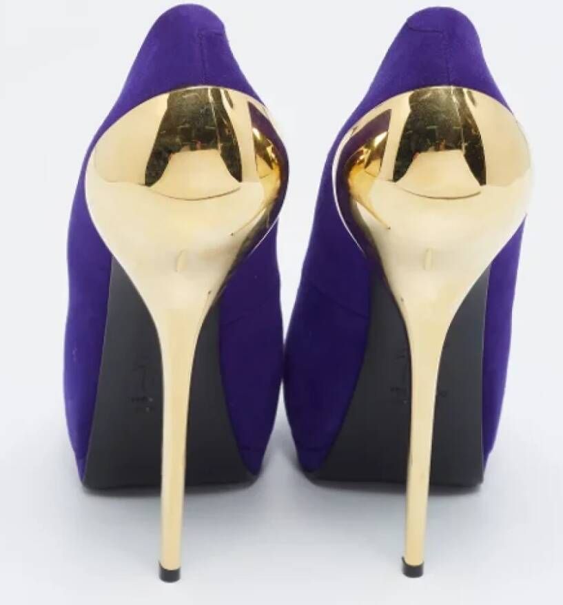 Giuseppe Zanotti Pre-owned Suede heels Purple Dames