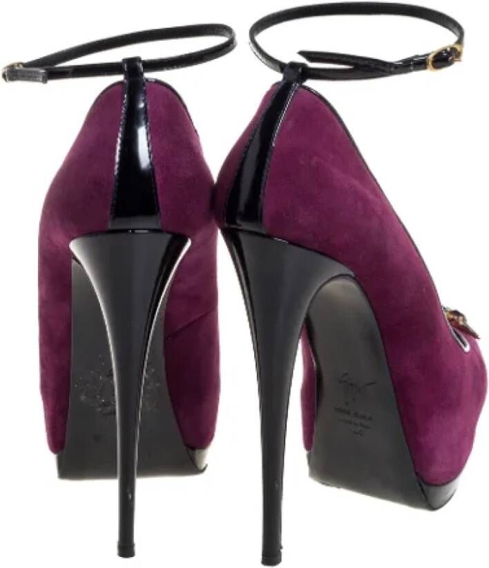 Giuseppe Zanotti Pre-owned Suede heels Purple Dames