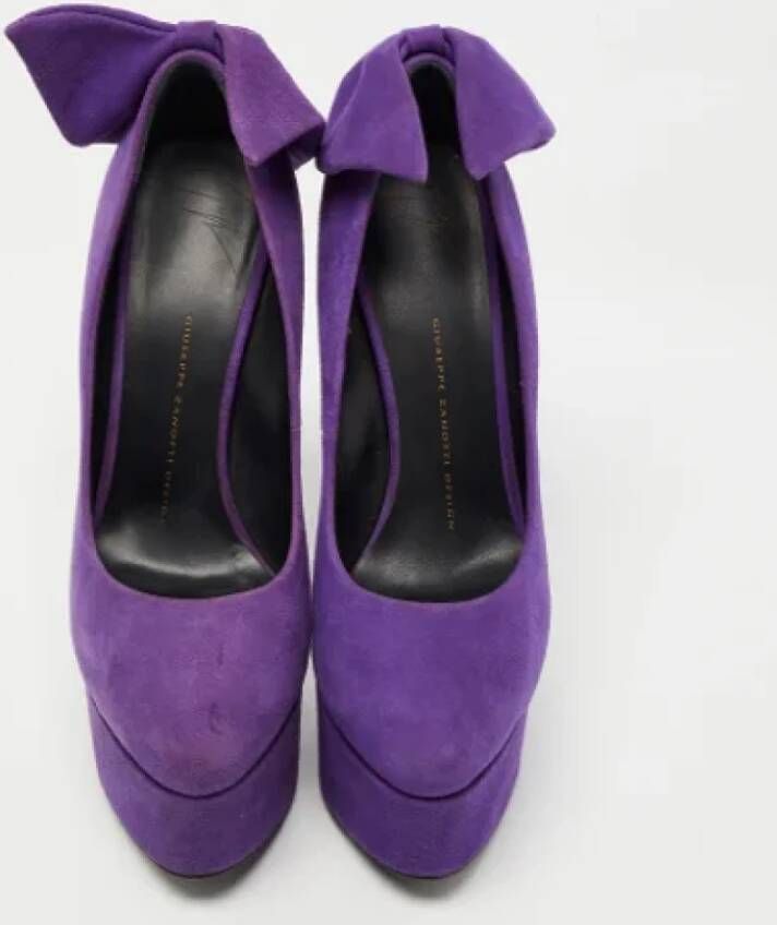 Giuseppe Zanotti Pre-owned Suede heels Purple Dames