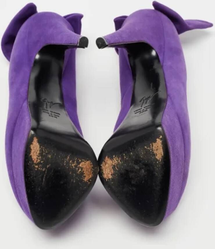 Giuseppe Zanotti Pre-owned Suede heels Purple Dames