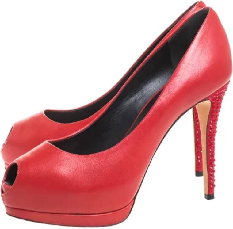 Giuseppe Zanotti Pre-owned Suede heels Red Dames