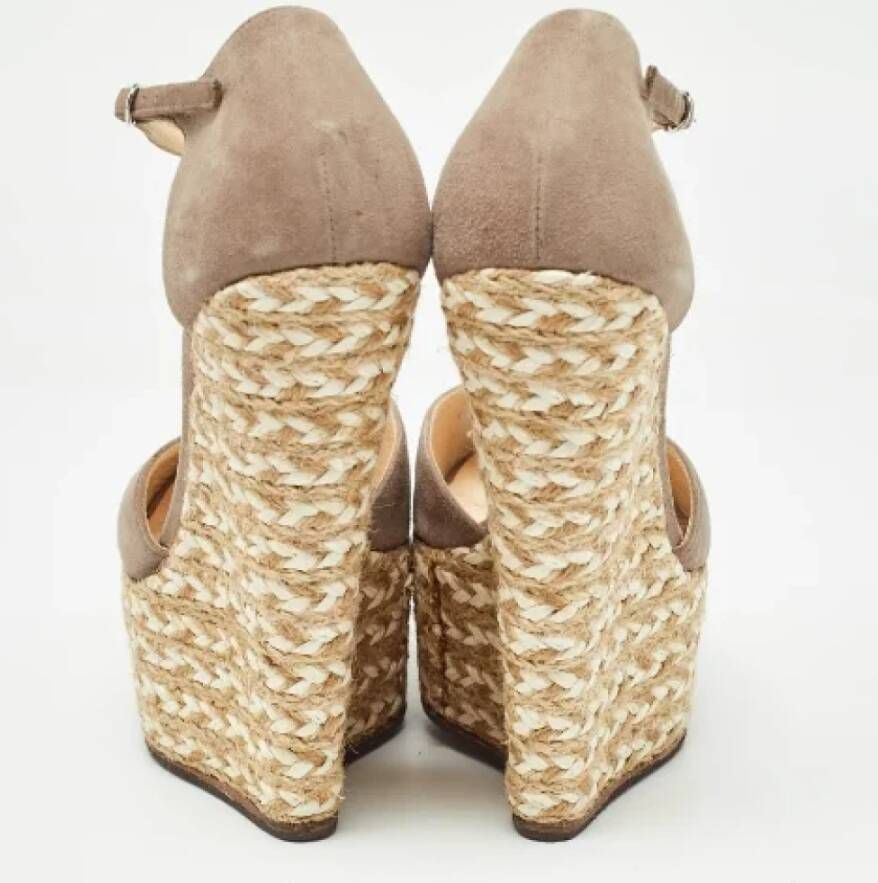 Giuseppe Zanotti Pre-owned Suede sandals Beige Dames